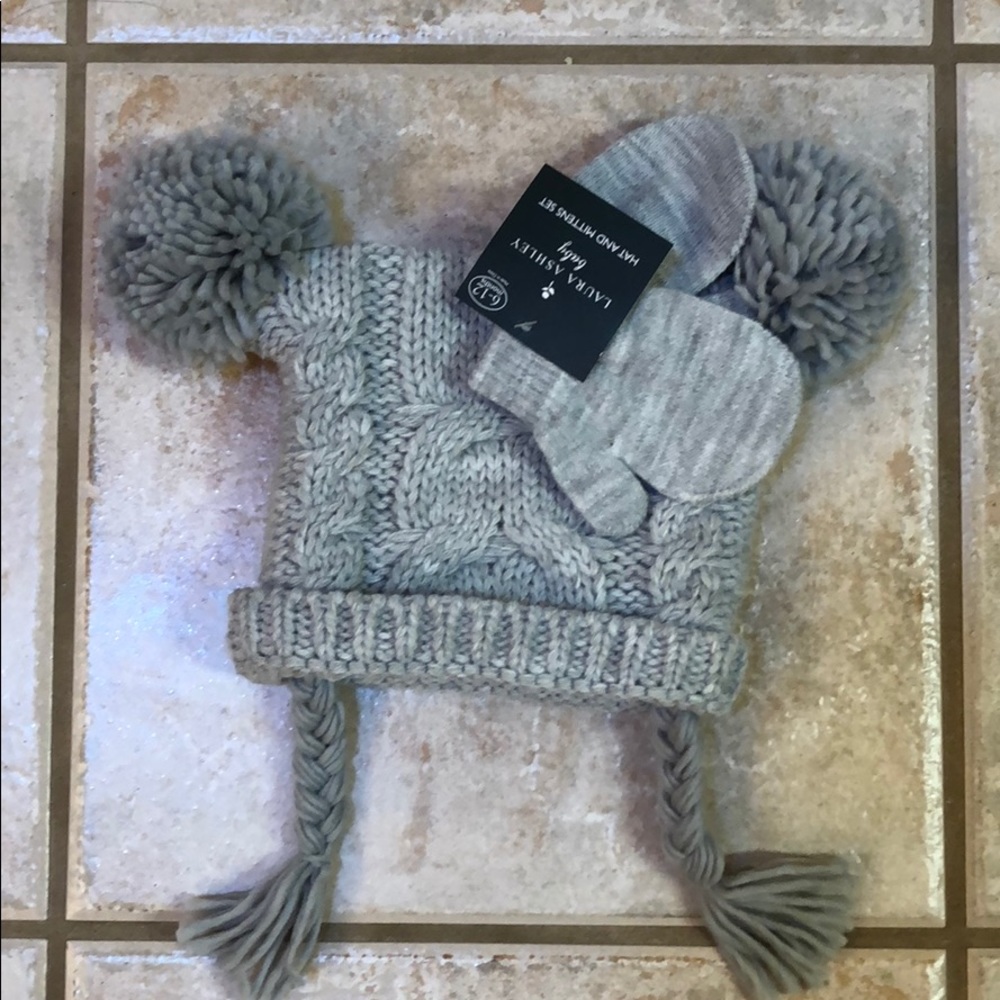 NWT Laura Ashley baby hat and mittens set